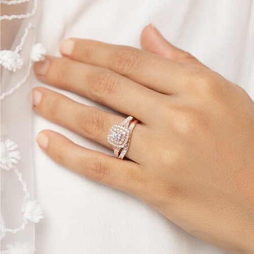 diamond ring render on dress